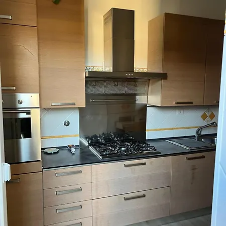 Acton Apartman *